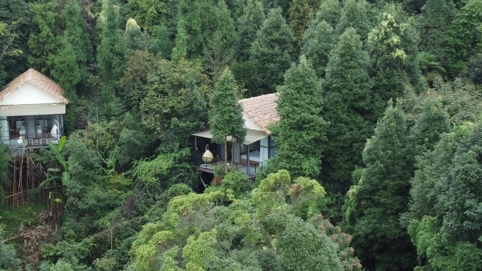 四川省成都市都江堰印主体夕野山谷酒店航拍