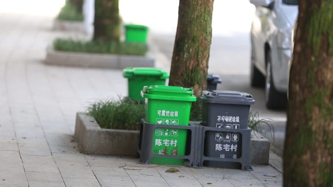 浙江农村街边垃圾箱垃圾分类实拍原素材