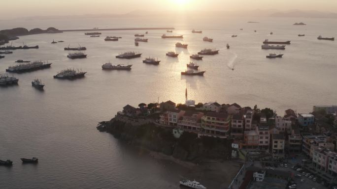 中国浙江台州小箬村渔船与港口