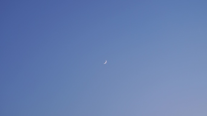 白天月亮纯净天空初一月亮弯月夜晚天空