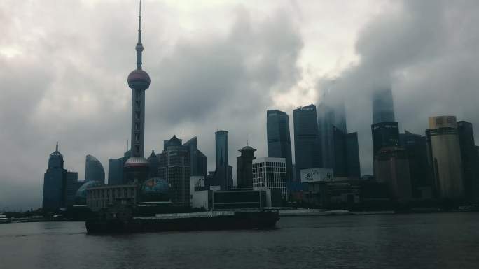 上海乌云密布延时航拍城市