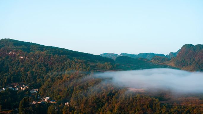 原创4k延时摄影乡村大山平流云雾自然风光