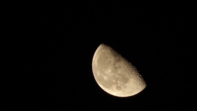 月升亏眉月上升月亮