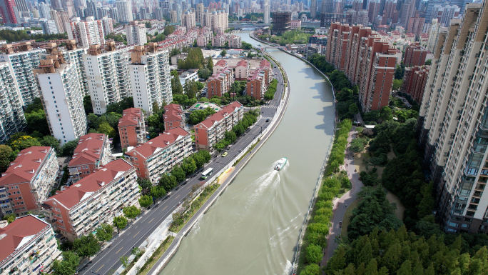 上海市长宁普陀苏州河游船观光旅游河畔风光