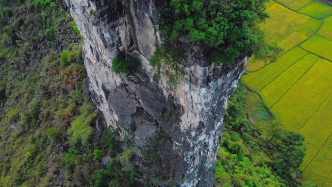 航拍神奇大山悬崖峭壁大自然鬼斧神工之作