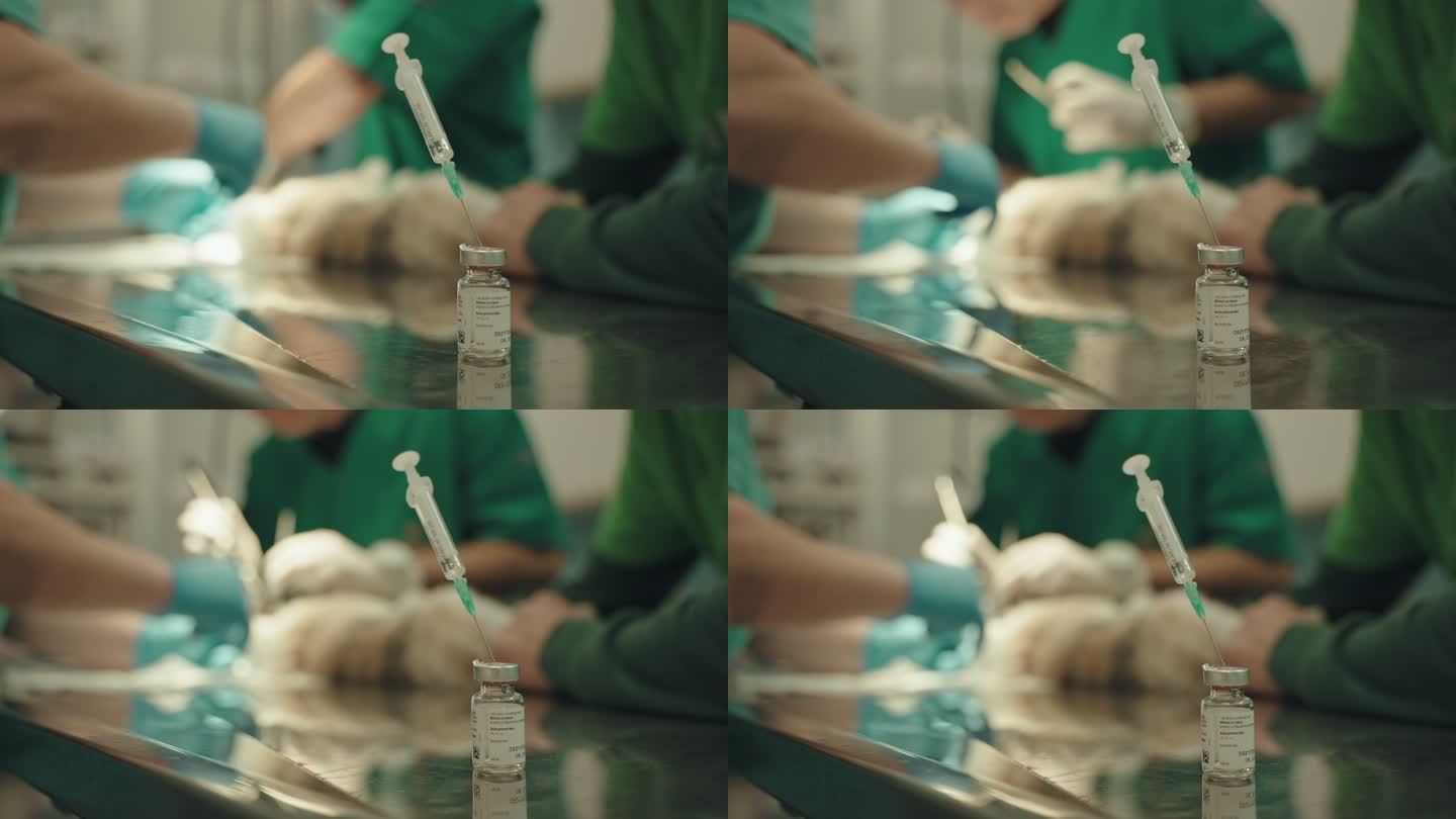 手术台上装有药物的注射器