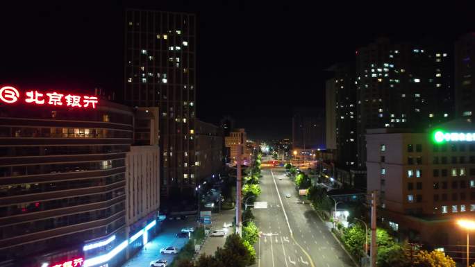 4K疫情封控区静态管理航拍夜间道路无人