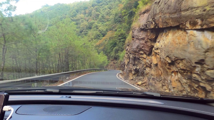 龙脊镇盘山道02