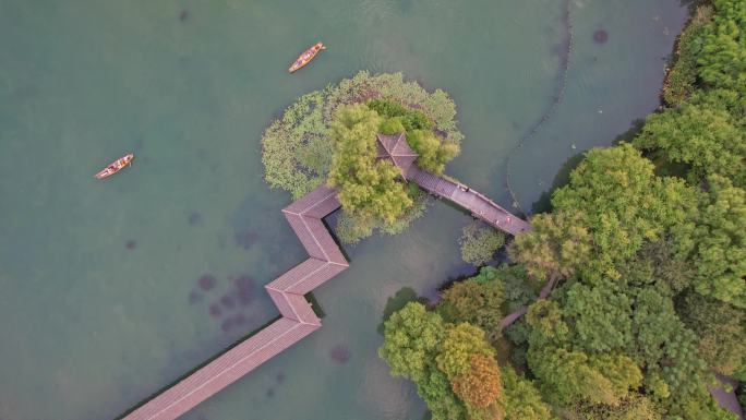 航拍杭州西湖景区浴鹄湾 霁虹桥