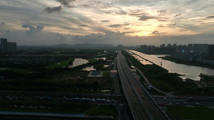 城市傍晚三灶镇珠海鹤港高速洪鹤大桥