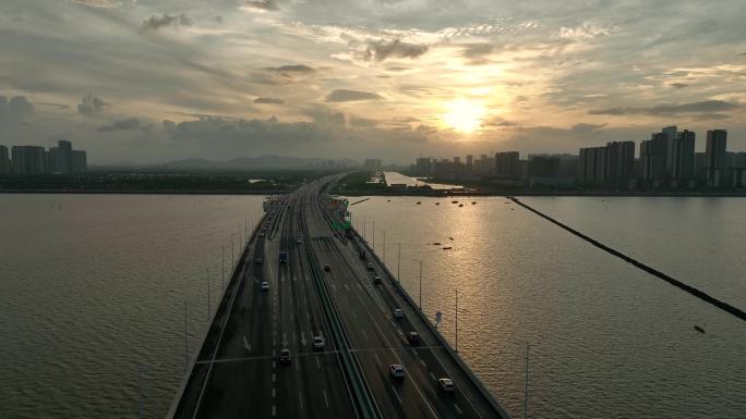 城市傍晚三灶镇珠海鹤港高速洪鹤大桥