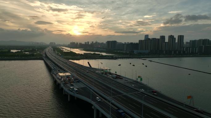 城市傍晚三灶镇珠海鹤港高速洪鹤大桥