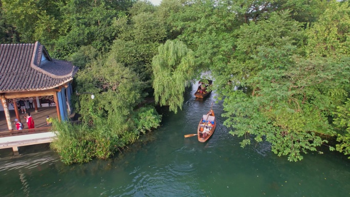 航拍杭州西湖景区浴鹄湾 霁虹桥