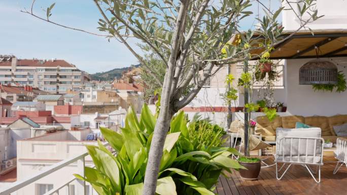 巴塞罗那城市景观和公寓室外甲板