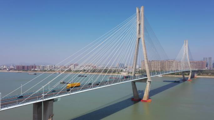 安庆市长江大桥航拍池州长江大桥 大桥车流