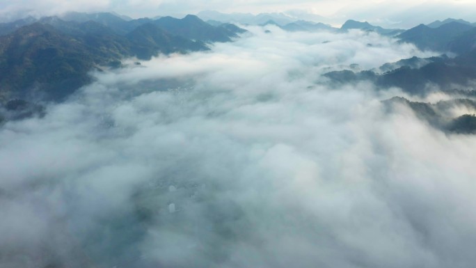 云海 云雾 群山 河流