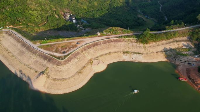 航拍水库水坝景观