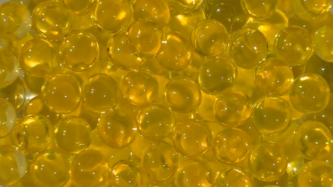金色珠子精华 维生素胶囊 细胞分子