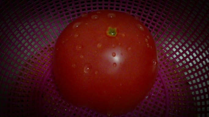 水滴西红柿慢动作