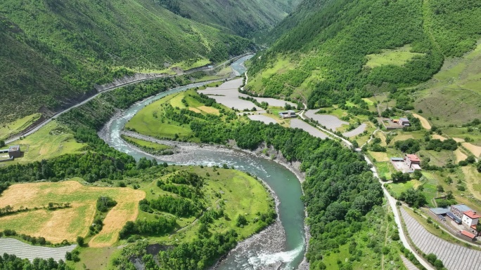 航拍四川甘孜新都桥甲根坝田园风光