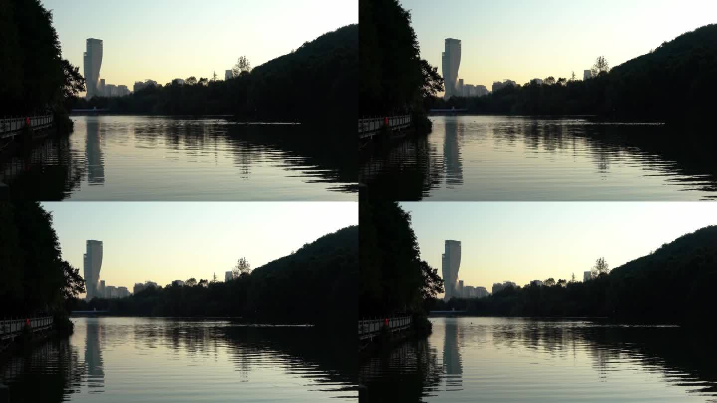 夕阳下的重庆渝北照母山人和水库自然风光