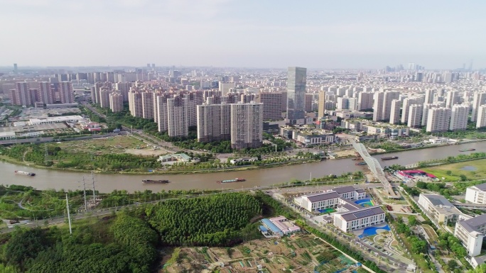 4K航拍，江苏苏州城市城区及运河风景。