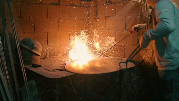 铜匠啤酒壶生产火焰铜匠啤酒壶生产