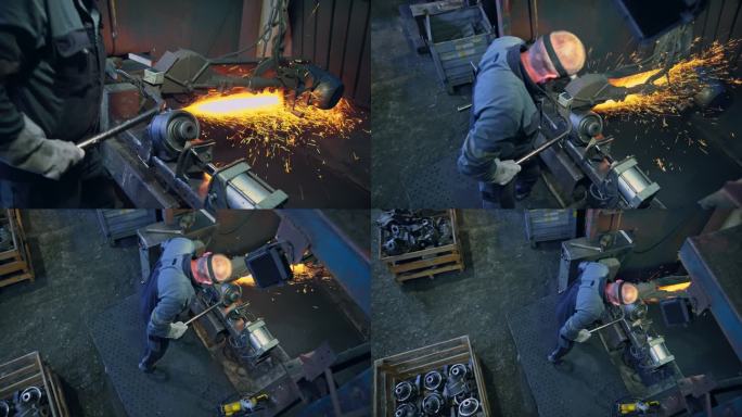 CS在铸造厂打磨金属铸件的男性工人