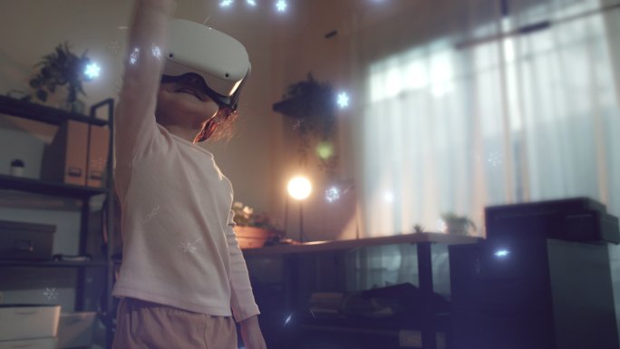 戴着Vr 360眼镜或虚拟现实耳机在家中客厅玩虚拟雪的幼儿女孩