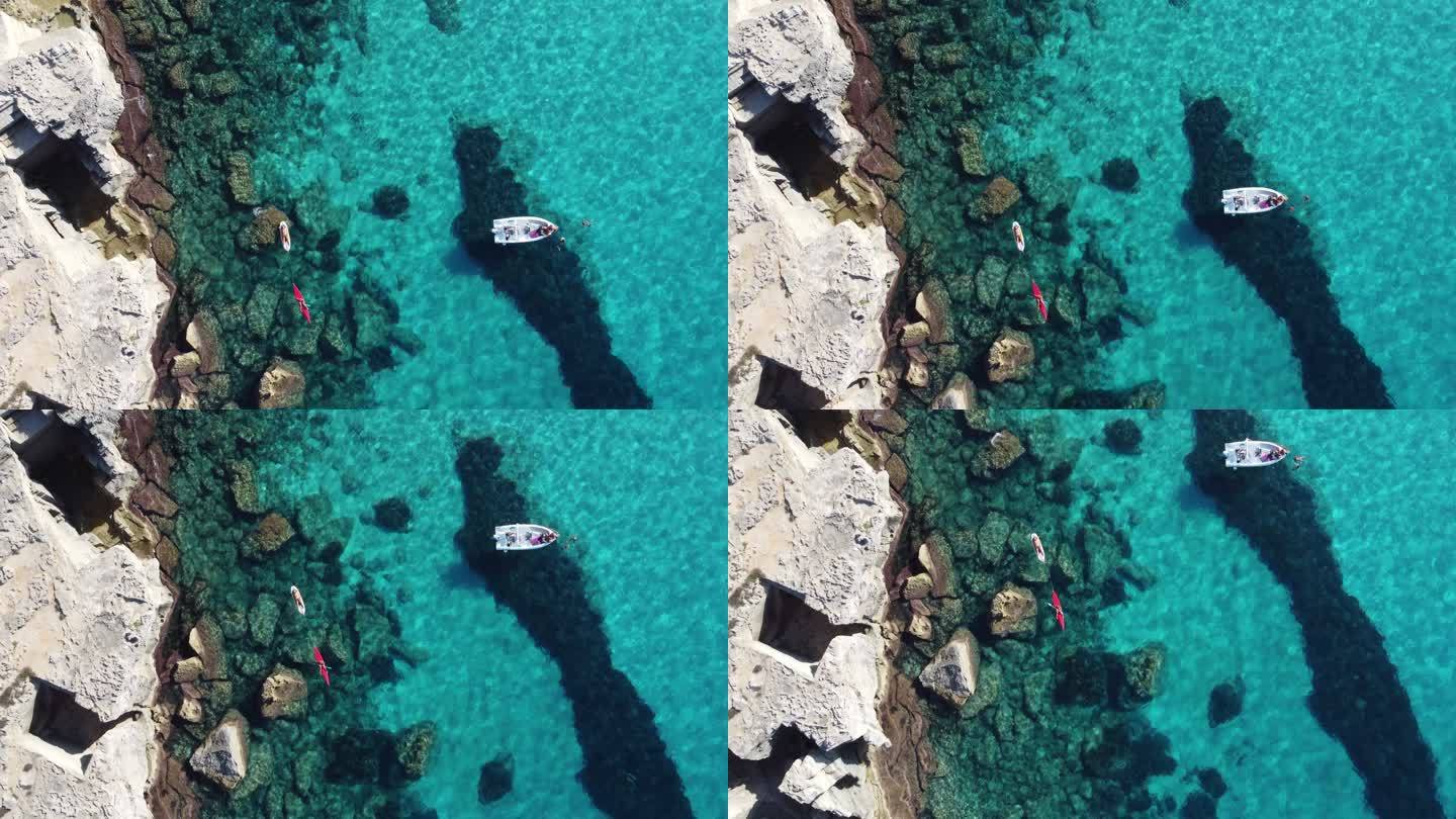 西西里岛法维纳纳岛美丽的绿松石水