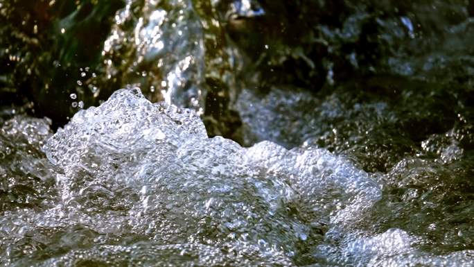 水山泉水河流水花