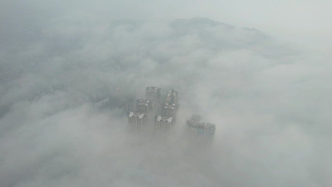 4K城市云雾缭绕视频