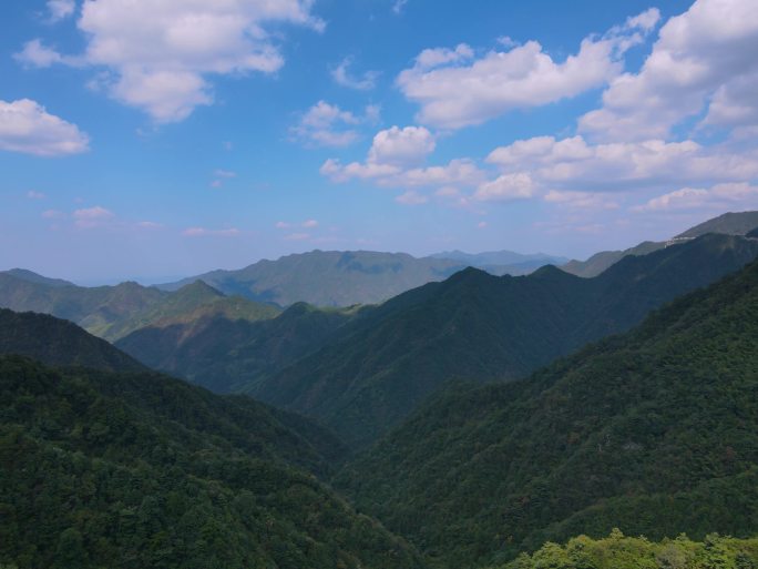 大山延时 青山 白云 山峰 徽州天路