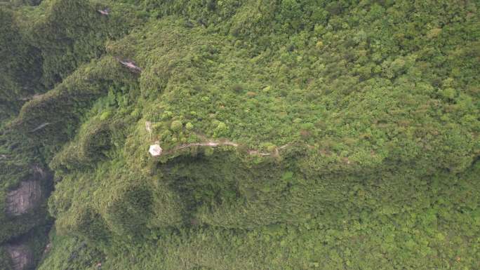 4K高山景区凉亭航拍