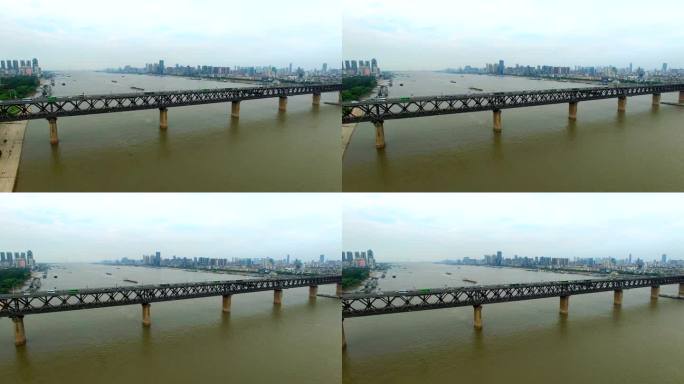 武哈长江大桥跨江桥公铁两用桥运输车流