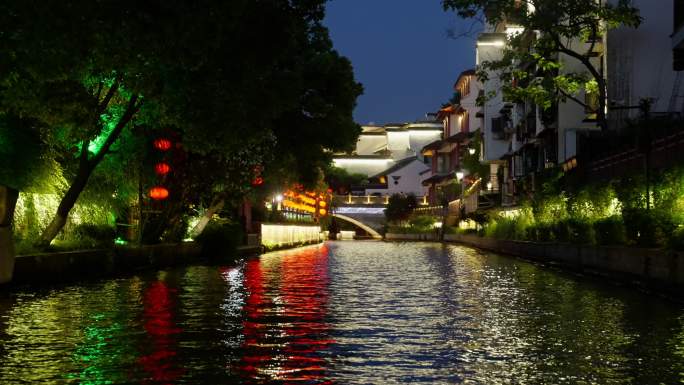 4k实时拍摄，南京乘船游览秦淮河两岸夜景