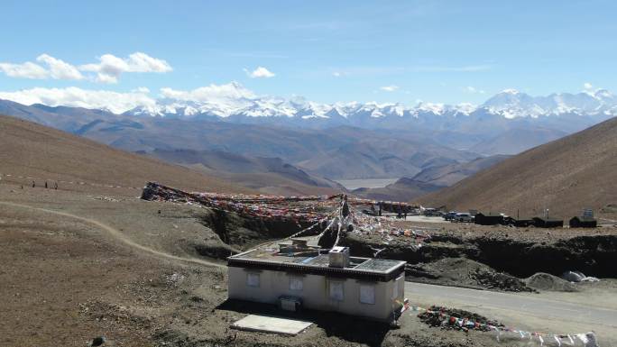 西藏加乌拉垭口震撼航拍