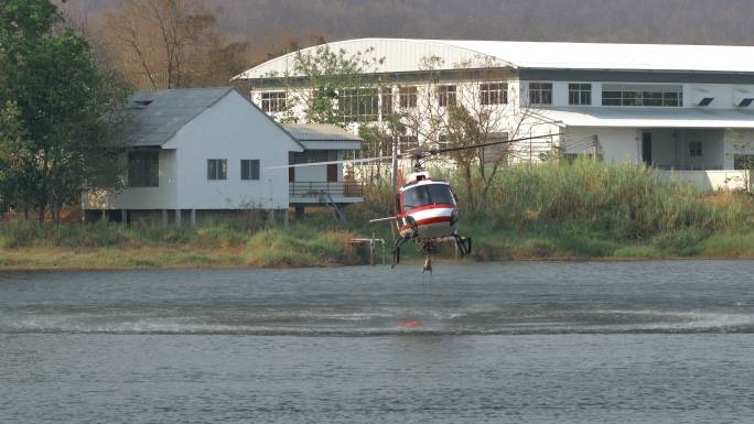 消防直升机注水取水灭火