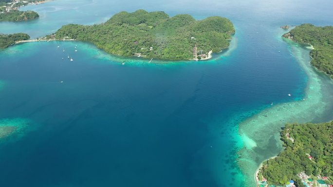 菲律宾长滩岛：白色沙滩碧蓝海水和煦阳光2