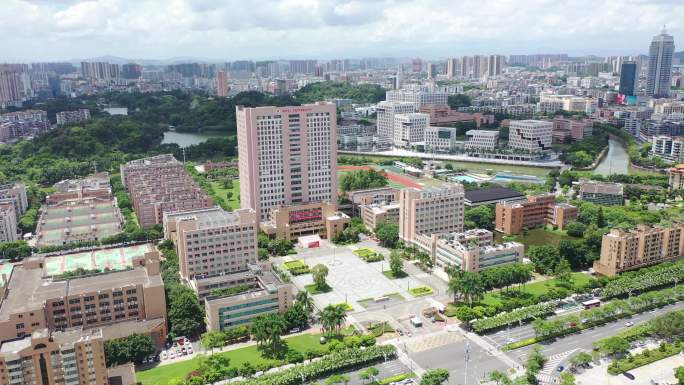 江门市五邑大学 右向环绕