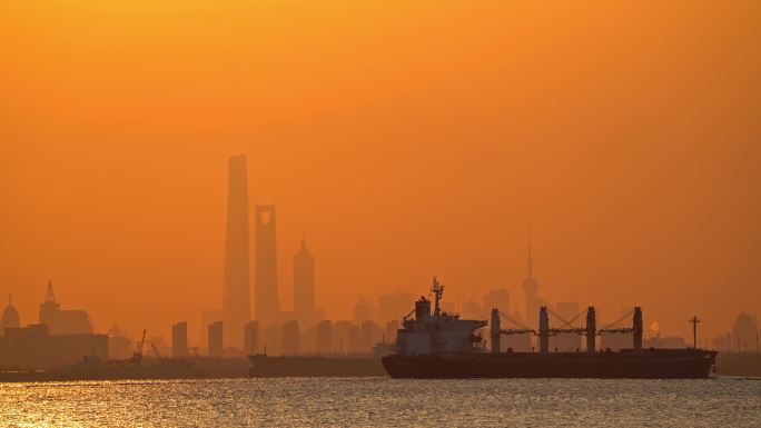 4K 上海日落横沙岛遥望陆家嘴 船 视频