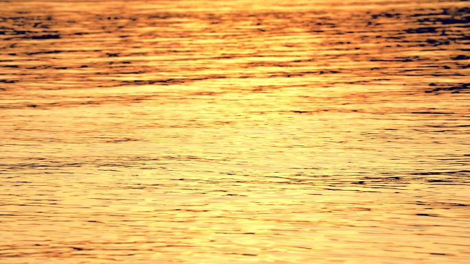 夕阳水面景色黄昏阳光反光闪耀波纹荡漾波浪