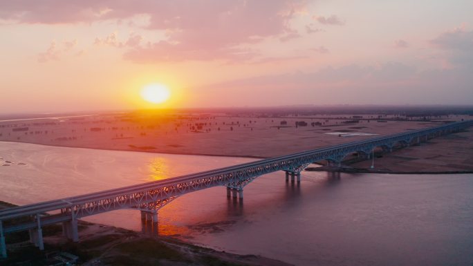 济郑高铁黄河大桥日落