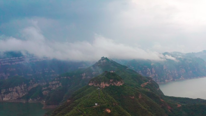 济源黄河三峡景区雨后云雾