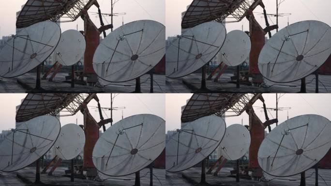 城市屋顶卫星接收器信号塔实拍原素材