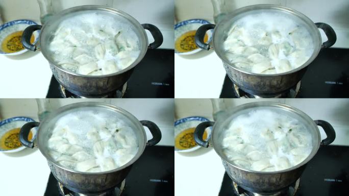煮饺子开水开锅