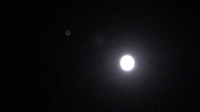 夜晚 金星 伴月