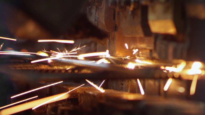 【4k】自动化钢铁焊接加工