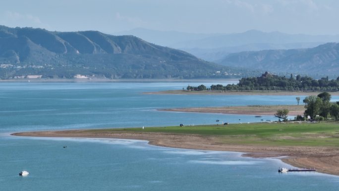 黄河岸边