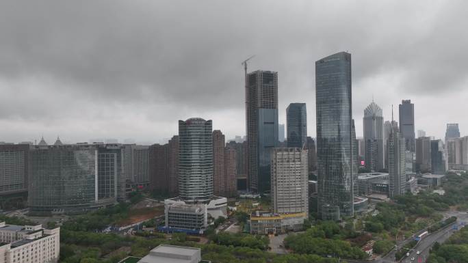 阴雨天的南昌红谷滩